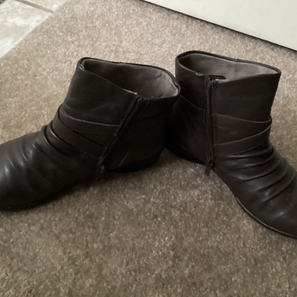 Naturalizer - Canyon Brown Leather short boot - Picture 2 of 6